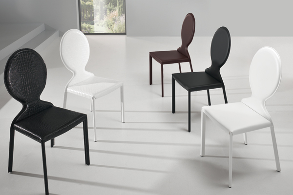 Столовые группы от бренда Friulsedie Обеденная группа Dafne S381